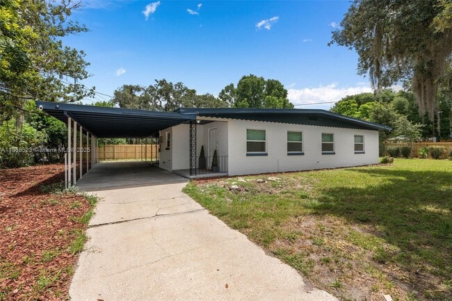Building Photo - 4255 Wee St Rental