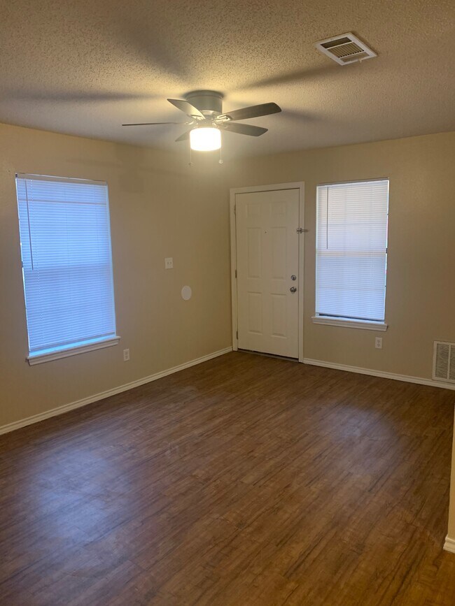 Living Area - Kings Villa