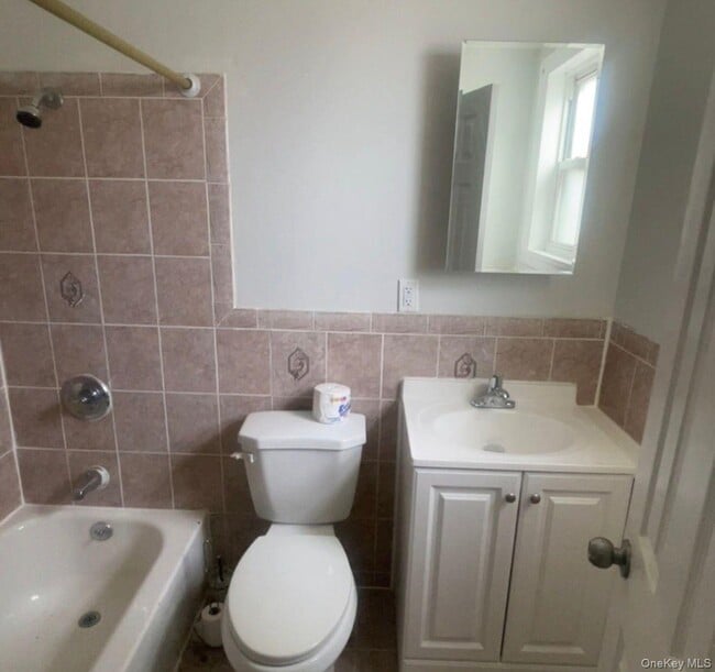 Photo - 152-17 135th Ave