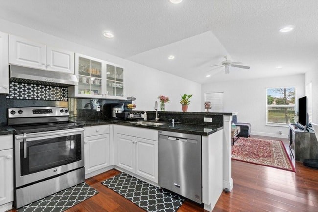 Photo - 139 Citrus Park Cir