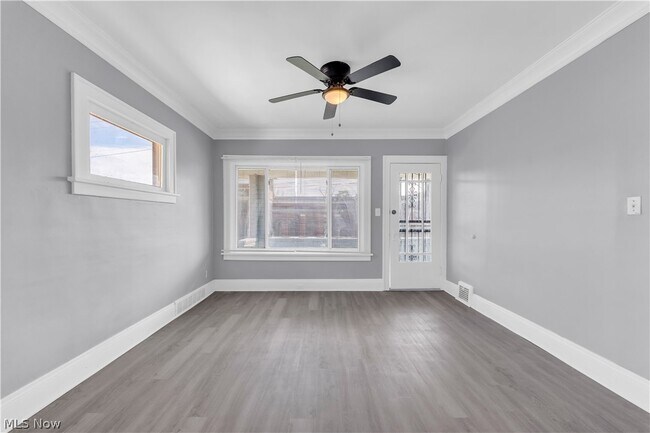 Photo - 10613 Sandusky Ave Unit B