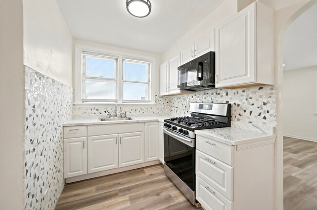 Photo - 6713 E Roosevelt Blvd Unit 2nd Floor Apartment