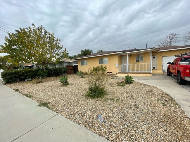 3 bedroom 1 Bathroom Home in Colton - 3 bedroom 1 Bathroom Home in Colton