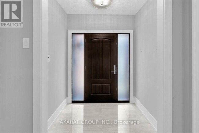 Photo - 1274 Kings College Dr
