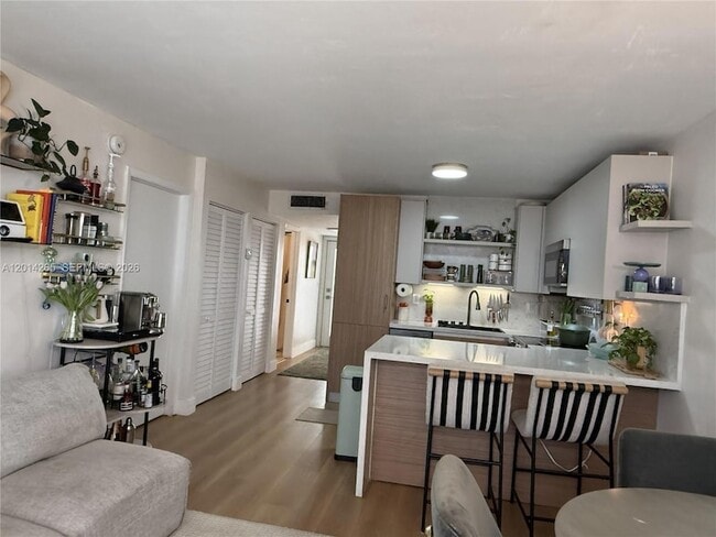 Photo - 1666 West Ave Unit 305