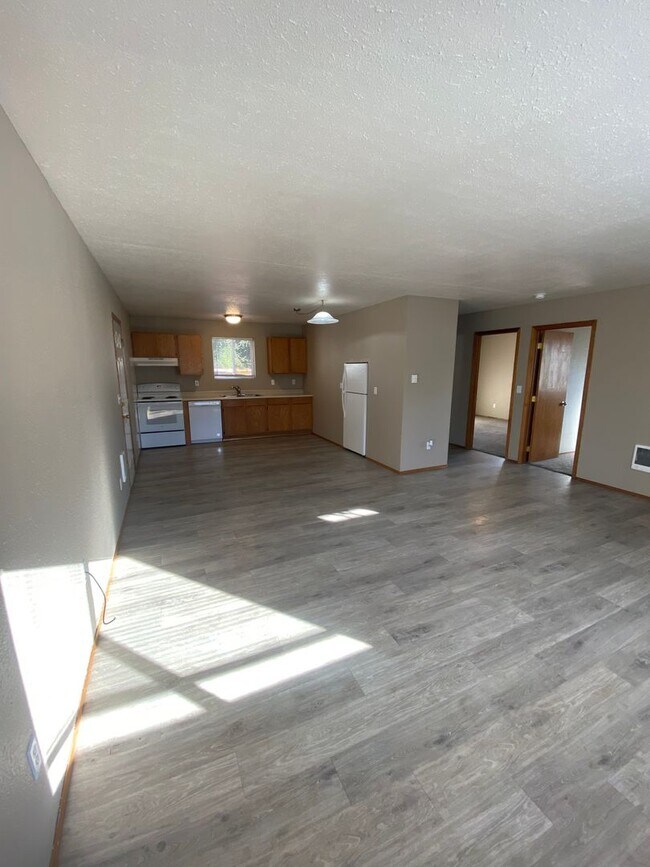 Photo - Beks413 (CWP) Unit B*