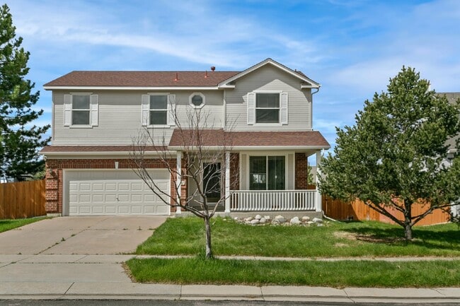 Spacious 4-Bedroom Home with Finished Base... - Spacious 4-Bedroom Home with Finished Base...