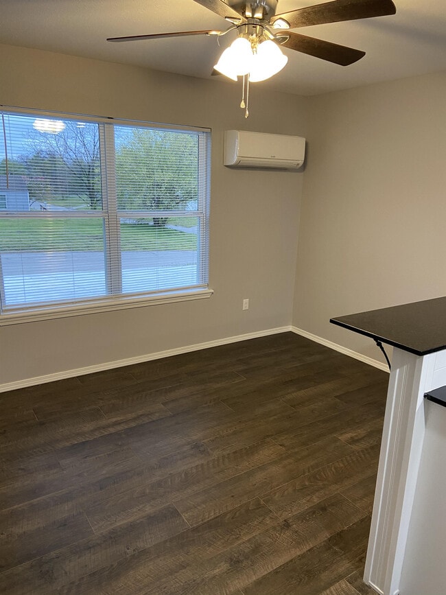 Photo - 305 N Franklin Ave