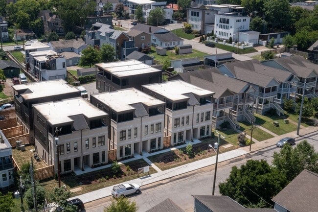 Photo - Stunning Salemtown Townhome!