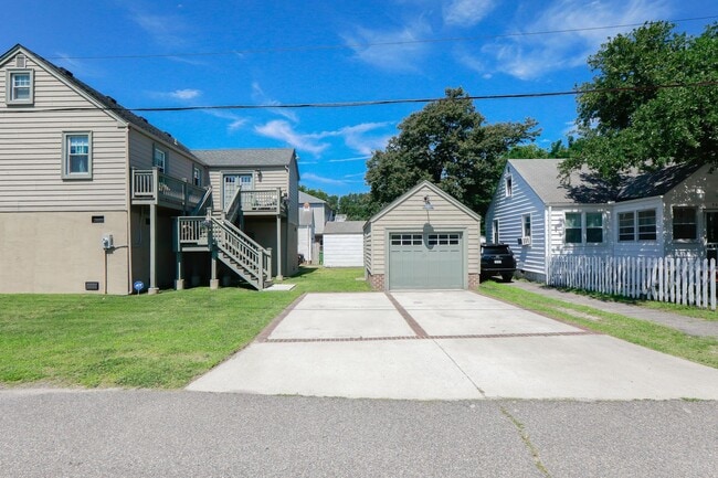 Photo - Beautiful Single Family Home in Willoughby Beach!!