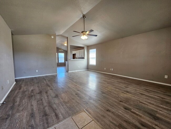 Photo - 2713 Edgemere Dr