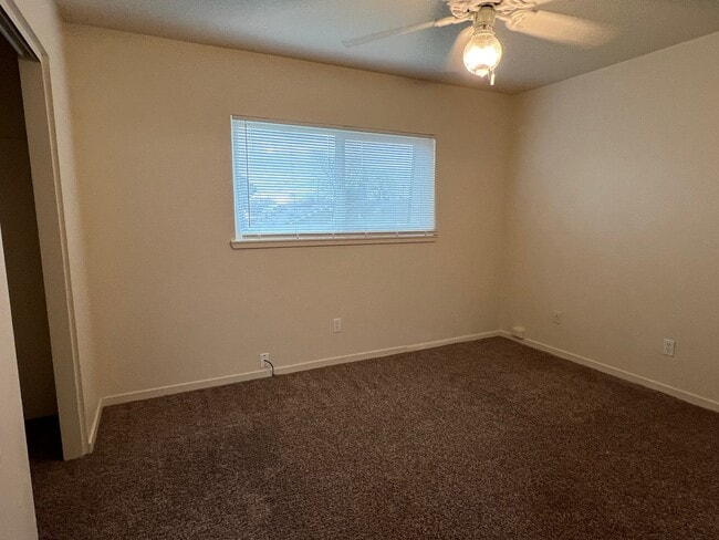 412 2nd St Unit B