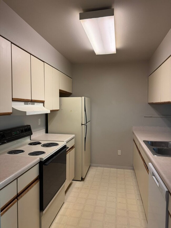 Photo - 812 W Cedar Ct Unit 4
