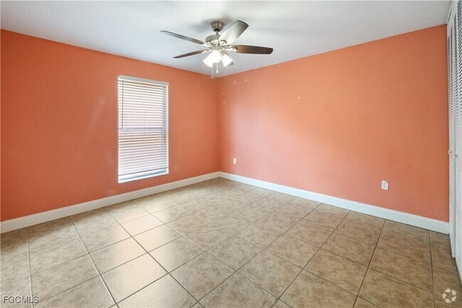 Building Photo - 12630 Kenwood Ln Unit D Rental