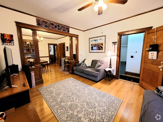 Building Photo - 54 Chester St Unit 2 Rental