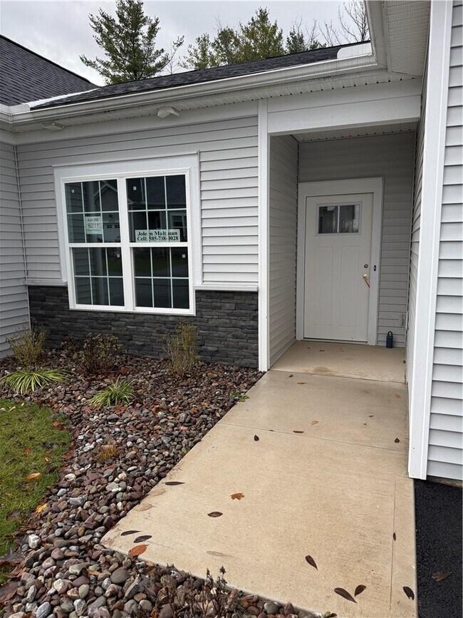 Photo - 6213 Blossom Ridge Cir