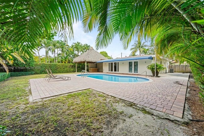Building Photo - 12730 Ixora Rd Rental