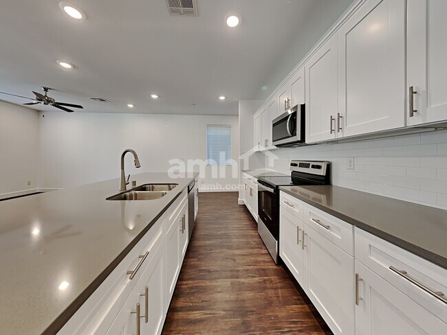 Photo - 10123 Cv Mountain St