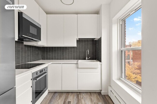 Photo - 346 President St