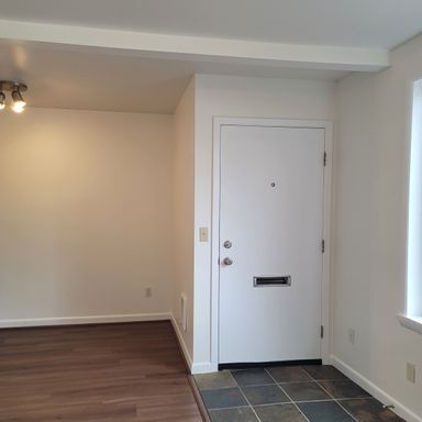 Photo - Perfectly located 2 bed/1 bath lower unit duplex in Ballard for $2650 available for move in!