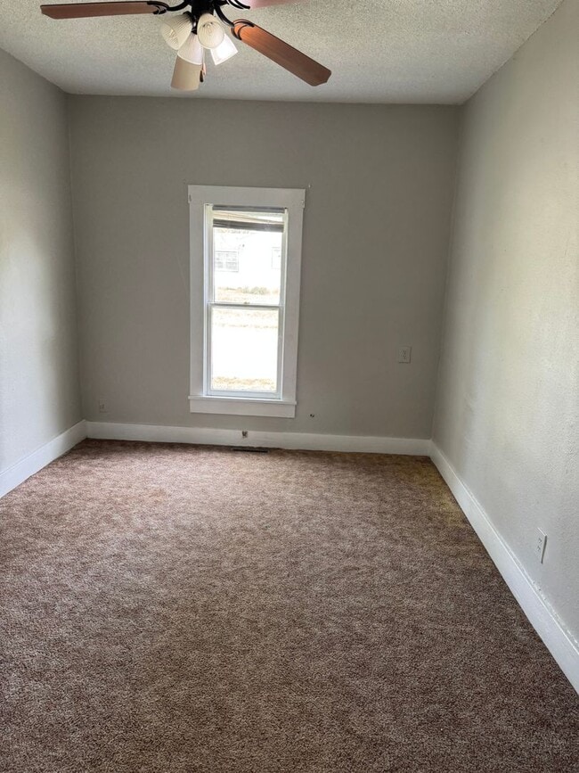 Photo - Newly remodeled 2 bed 1 bath for rent