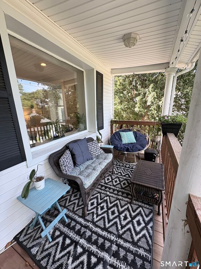 89 Hillside Ave