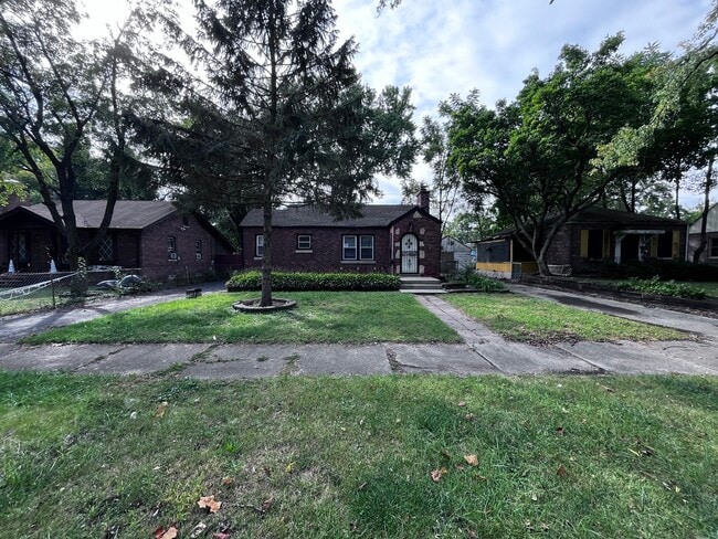 Building Photo - 2131 170th St