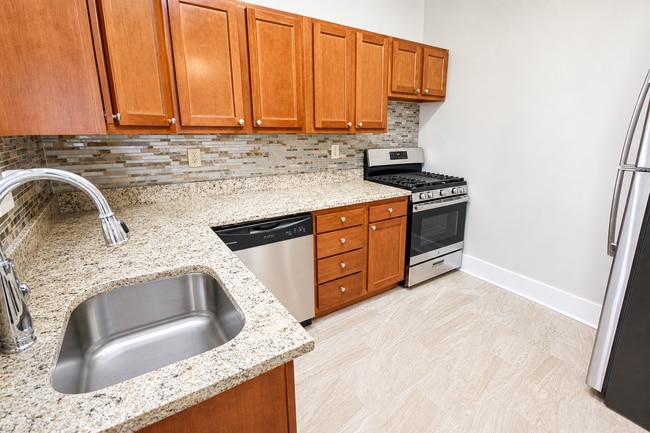 Photo - 6608 Dalzell Pl Unit 6608-2