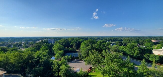 Photo - 8380 Greensboro Dr Unit 722