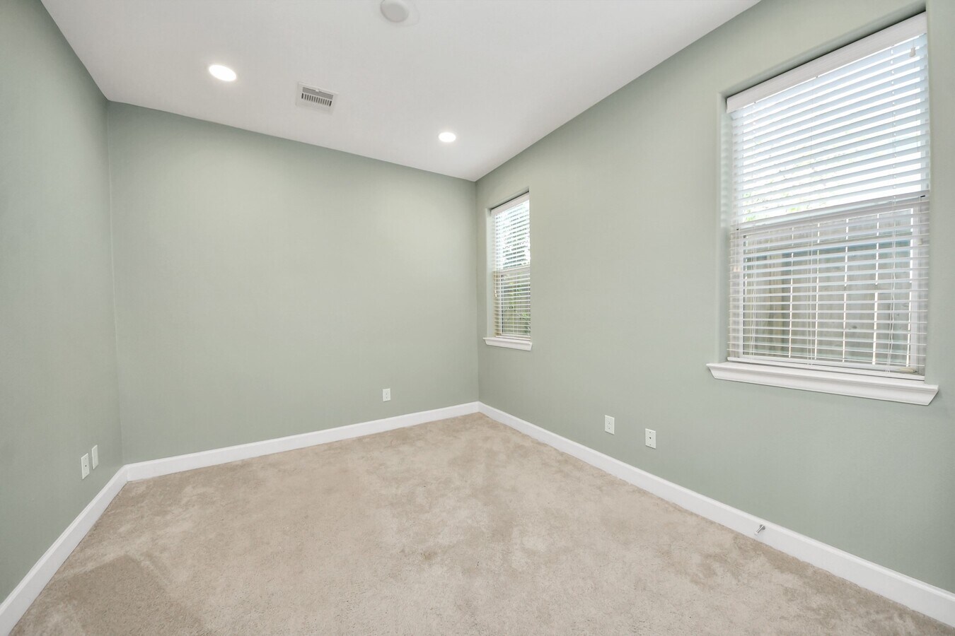 Photo - 1716 Stuart St