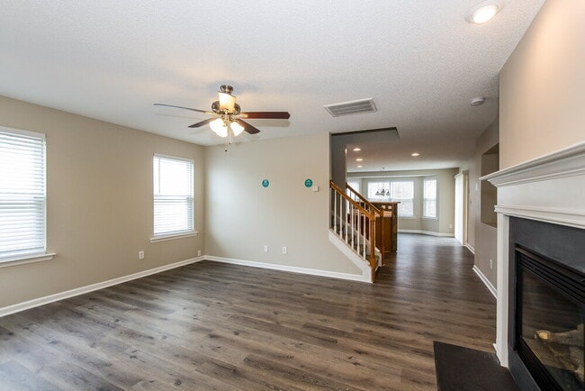 Photo - 4509 Red Hook Rd