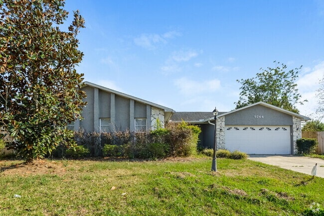 Building Photo - 9744 Heatherwood Ct Rental