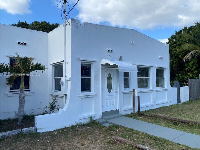 Photo - 479 NE 129th St Casa