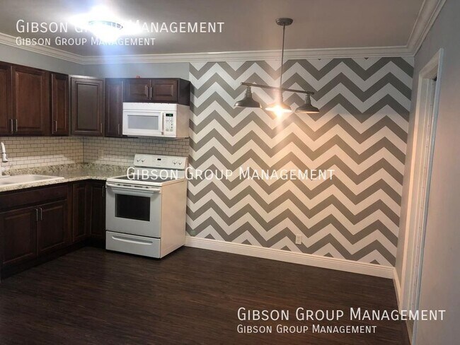 Photo - 806 NE 16th St Unidad 8