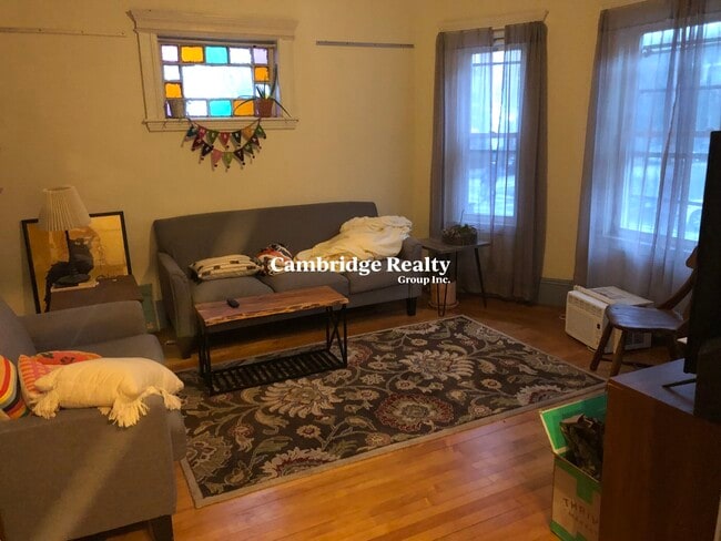 Photo - 218 Harvard St Unidad 2B