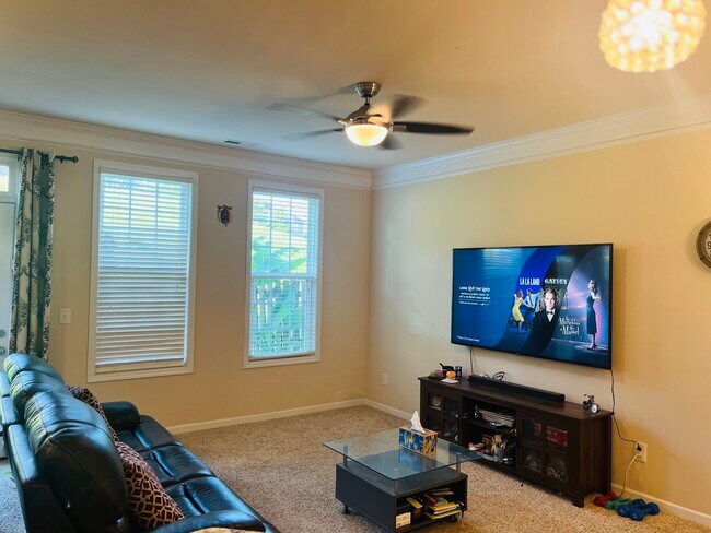 Photo - 9626 Camberley Ave NW