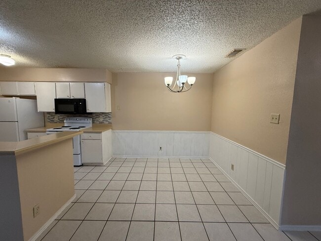 Photo - 11606 Castle Rock Ct Unit A