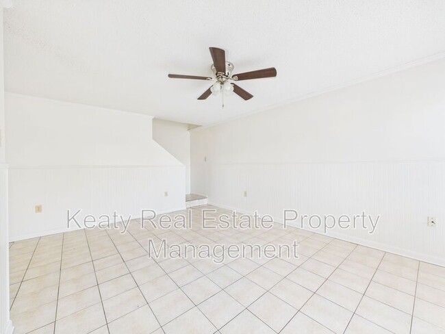 Photo - 407 Fox Run Ave