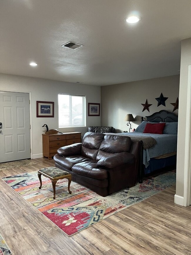 Photo - FOR RENT - FURNISHED SHORT TERM STUDIO LOCATED ON A RANCH