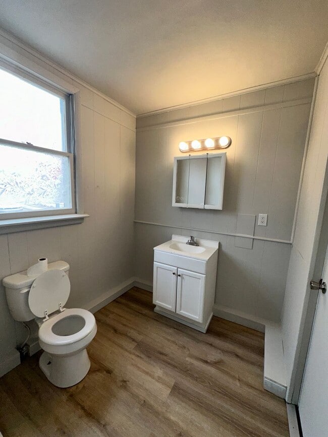 Photo - 37 N Franklin St Unit APT# 1