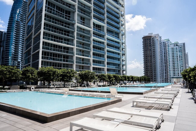 Photo - 485 Brickell Ave Unit ID1240511P
