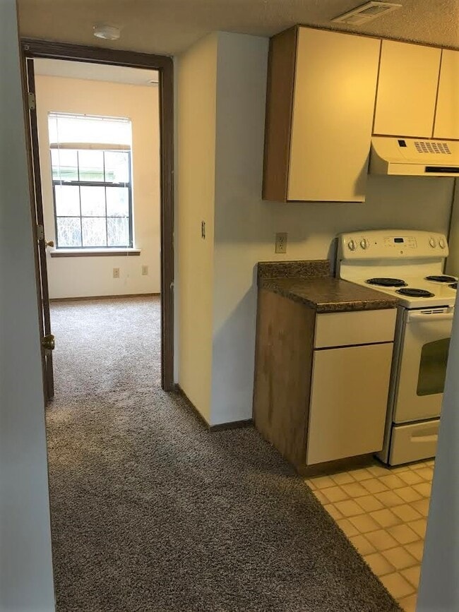 Photo - 220 Mount Hope Ct