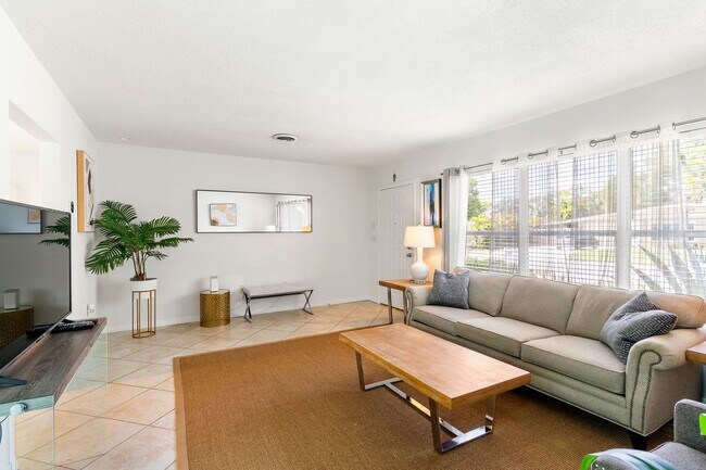 Photo - Fabulous 3 bed/ 2 bath Pool Home in South Sarasota ~ Coming March!