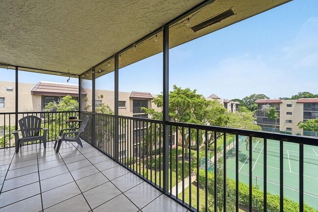 Photo - 10401 W Broward Blvd Unit 401