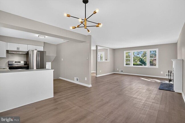 Photo - 5307 Kepler Ln