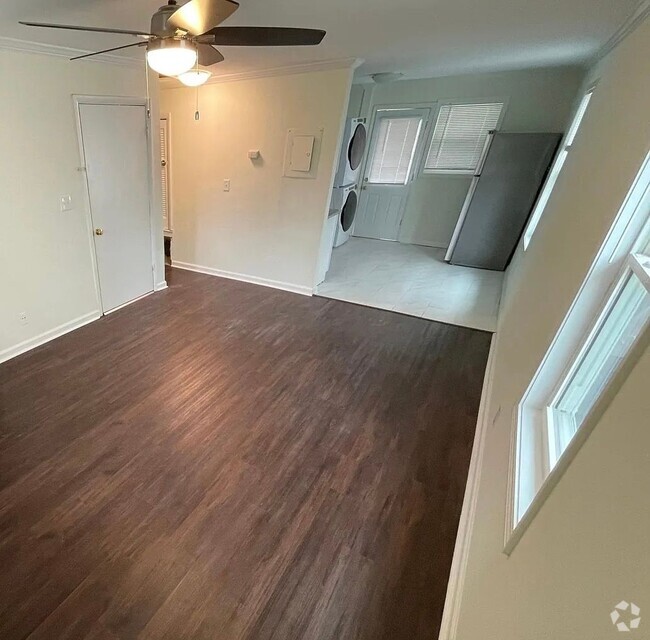 Building Photo - 401 Angier Ave NE Unit 201 Rental