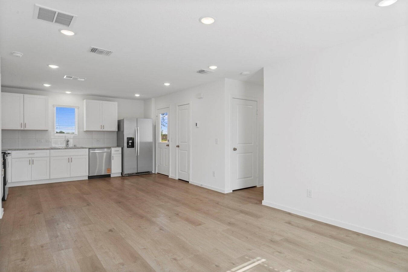 Photo - 30519 Bladnoch Ln