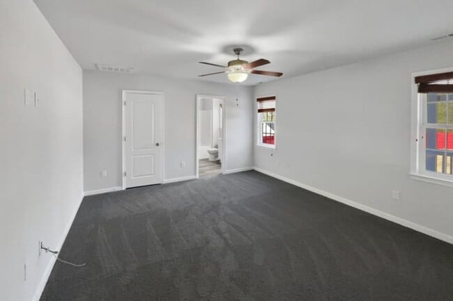 Photo - 3912 Harrow Dr