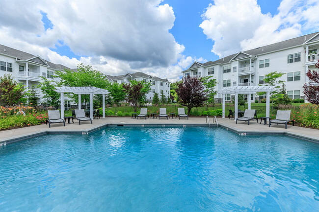 Pool 4 2022 - The Pointe at Dorset Crossing Apartments