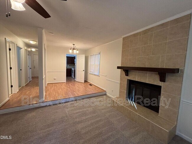 Photo - 728 Branniff Dr